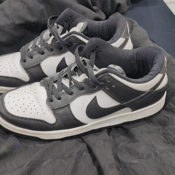 Nike Black And White Dunks - Picture 3 of 3